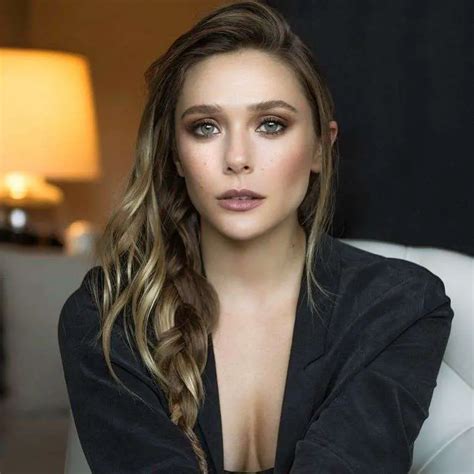 elizabeth olsen hot pics